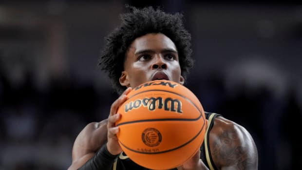 Jan 27, 2024; Cincinnati, Ohio, USA; UCF Knights guard Jaylin Sellers (24) attempts a free throw against the Cincinnati Bearcats in the second half at Fifth Third Arena. Mandatory Credit: Aaron Doster-USA TODAY Sports